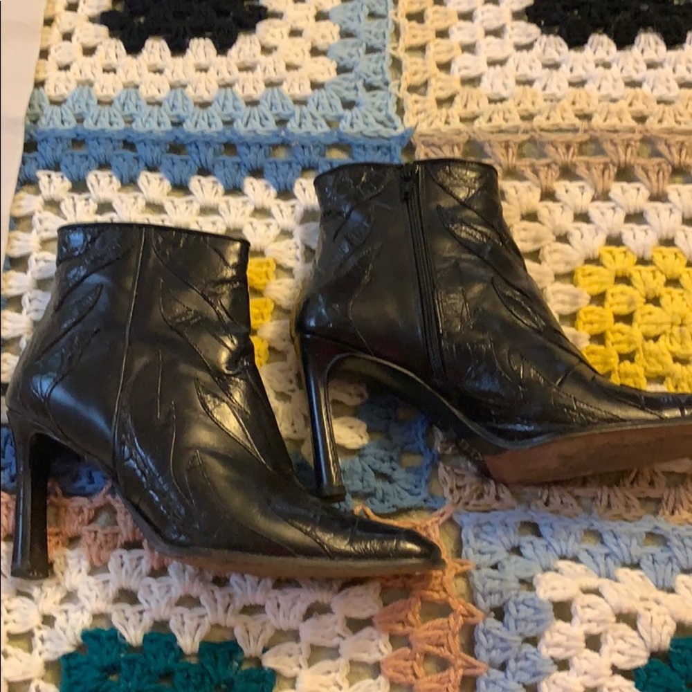 Ladies boots
